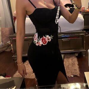 Vintage flower embroidered black midi dress